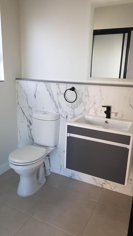 To Let 1 Bedroom Property for Rent in The Huntsman Western Cape